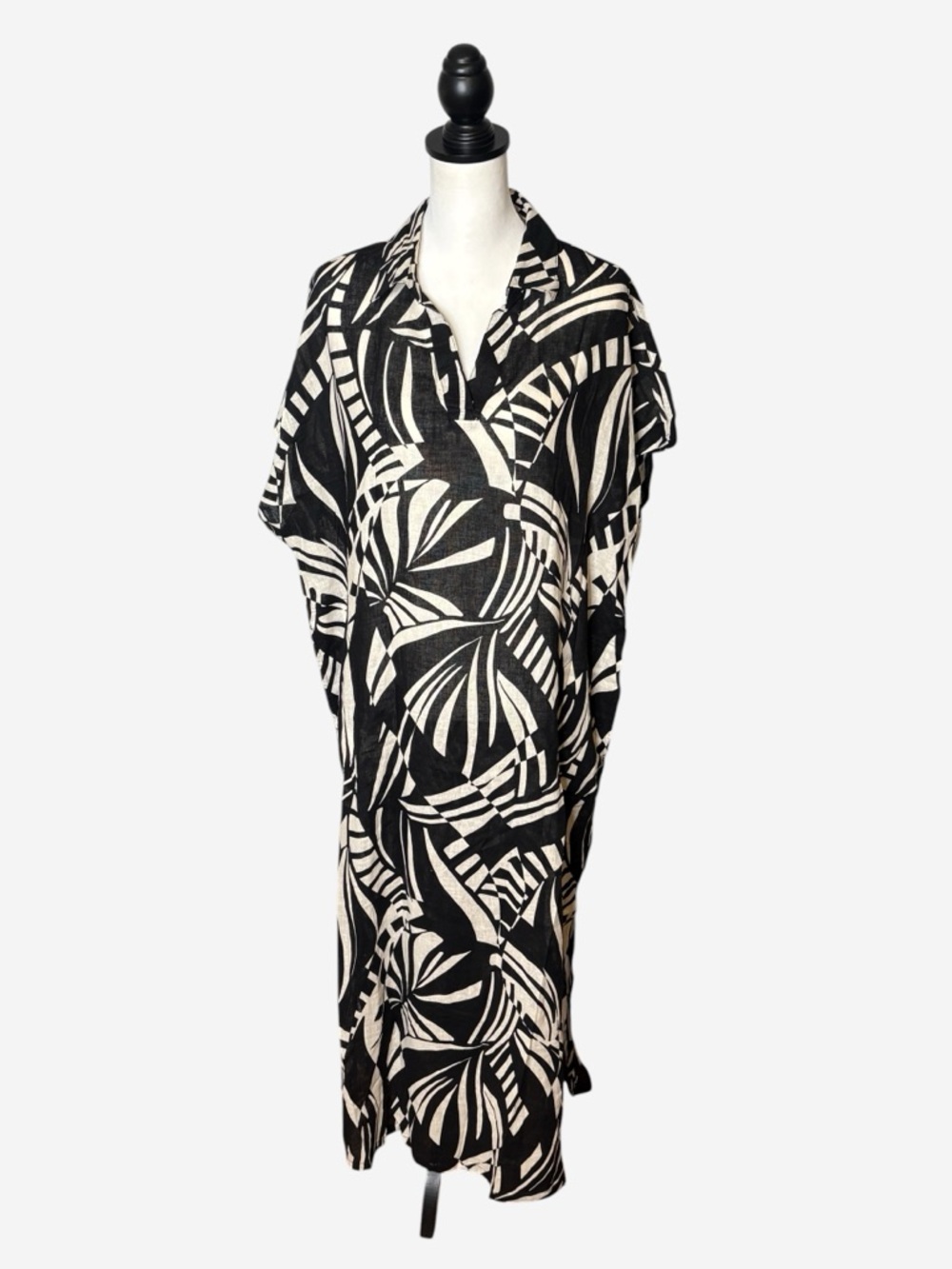 Tahari Linen Blend Kaftan Maxi Dress Black Off-White Geo Leaf Print • Size L - Picture 5 of 12